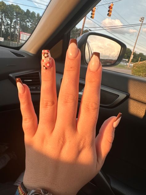 Brown French Tip With Flowers, Brown French Tip Nails With Flowers, French Tip Flower, Brown French Tip, Natural Gel Nails, Holloween Nails, Brown French, Brown Nails Design, Maroon Nails