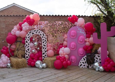 BALLOON DECOR AND EVENT STYLING | WILDER THAN THE WEST🤠🪩🌵💗🐄✨ Had so much fun creating this disco cowgirl look✨ - - - - - @shimmerandconfetti @theeventcollectivex… | Instagram Rodeo Party, Western Birthday, Rodeo Birthday, Cowgirl Look, Cowgirl Birthday Party, Disco Cowgirl, 27th Birthday, 13th Birthday Parties, 29th Birthday