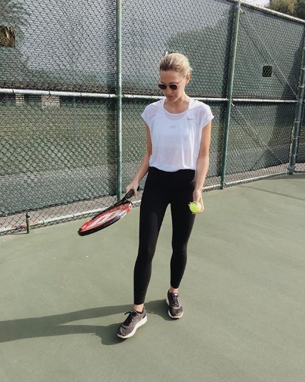 What Fashion Girls Wear to Play Tennis Cute Tennis Outfits, Athletic Wear Outfits, Tennis Outfit Cute, Cute Tennis Outfit, Mode Tennis, Tennis Outfits, Tennis Outfit Women, Tennis Outfit, Golf Attire