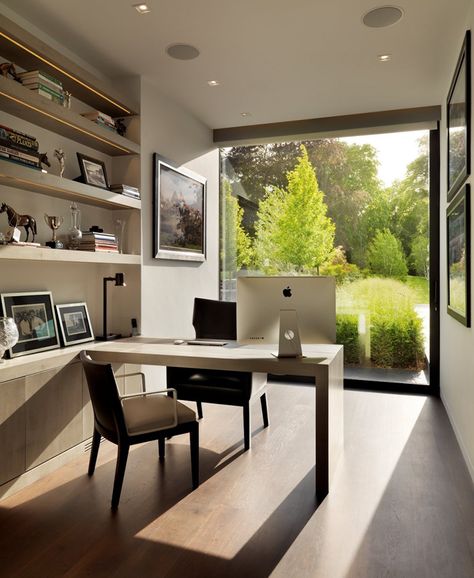 A office in a home in England by Gregory Phillips Architects, that has a floor-to-ceiling window. Office Addition, Cool Home Office, Interior Kantor, Country Modern Home, Woman Office, Office Decor Professional, Interior Design Per La Casa, Luxury Office, Office Layout