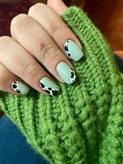 Tractor Nails Designs, Sage Green Cow Print Nails, Mint Green Cow Print Nails, Farm Theme Nails, Green And Cow Print Nails, Cow Print Toe Nails, Green Western Nails, Green Cow Print Nails, Highland Cow Nails