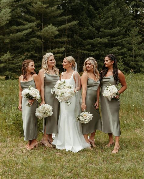 Mismatched Green Bridesmaid Dresses, Moss Green Wedding, Green Satin Bridesmaid Dresses, Olive Bridesmaid Dresses, Olive Green Bridesmaid Dresses, Simple Wedding Veil, Olive Green Weddings, Sage Bridesmaid Dresses, Bridesmaids Dress Inspiration