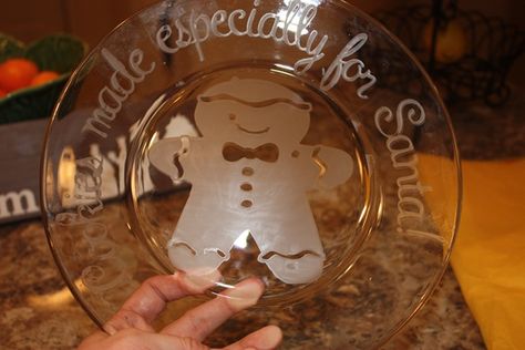 Make Snowflakes, Etching Projects, Glass Etching Diy, Etching Diy, Glass Etching Projects, Glass Etching Stencils, Cookies For Santa Plate, Cricut Supplies, Santa Plate