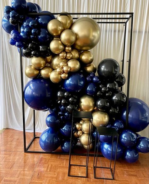 40th Birthday Celebration Ideas, Peanuts Party, Blue Party Decorations, Shower Black, Background Baby, Decoration Balloon, Birthday Party Background, Balloon Chain, Adult Birthday Invitations