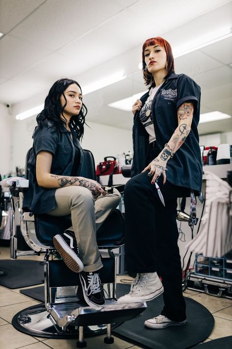 Barber Branding Photoshoot, Female Barber Aesthetic, Barber Photoshoot Ideas, Barbershop Photoshoot, Barber Photoshoot, Grunge Pics, Fade Hair, Salon Pictures, Hair Barber