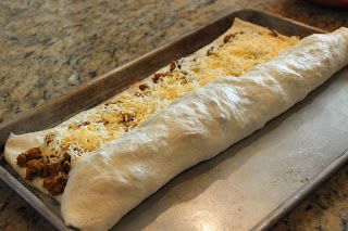 Taco Calzones - Diary of A Recipe Collector Taco Calzone Recipe, Taco Calzone, Taco Ground Beef, Baked Tacos, Main Entree Recipes, Refrigerated Pizza Dough, Calzone Recipe, Taco Seasoning Packet, Taco Bake