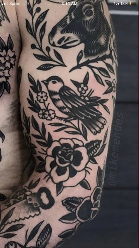 Traditional Black Ink Tattoo, Greyscale Traditional Tattoo, All Black Traditional Tattoo, Feminine Tattoo Sleeves Traditional, Sleeve Filler Ideas Women Traditional, American Trad Patchwork, Trad Floral Tattoo, Neotraditional Hummingbird Tattoo, Black And White American Traditional Sleeve