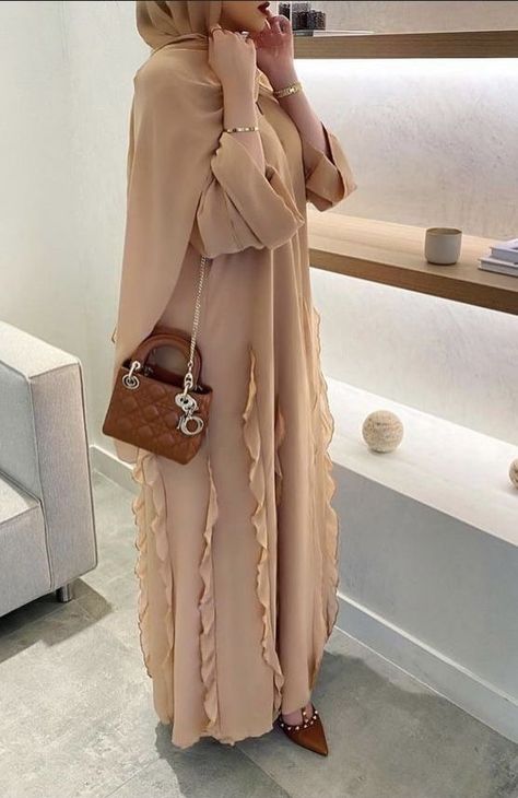 Modern Abaya Casual, New Abaya Designs, Dubai Hijab, Latest Abaya Designs, Eid Abaya, Latest Abaya, Casual Abaya, Modern Abaya, Abaya Fashion Dubai