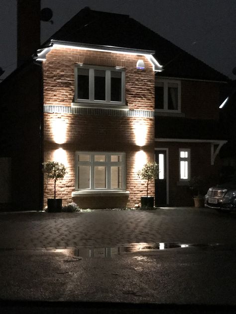 External lighting for house External House Lighting, External Lighting Ideas, External Lights House Outdoor Walls, Lighting Design Exterior, Cladding Extension, Exterior House Lights, Modern Exterior Lighting, Home Lighting Ideas, Handmade Lights