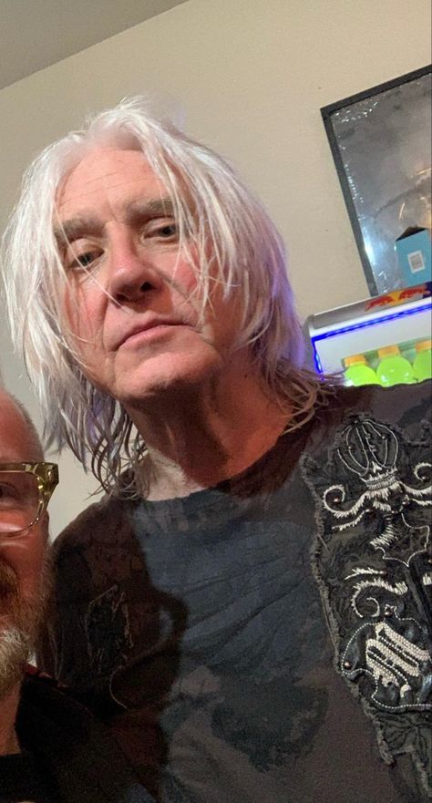 Joe Elliott 2023, Def Leppard Wallpaper, Joe Elliott And Rick Savage, Photograph Def Leppard, Joe Elliott Selfie, Joe Thomas, Elliott Smith Either/or, Hair Metal Bands, Def Leppard Joe Elliot