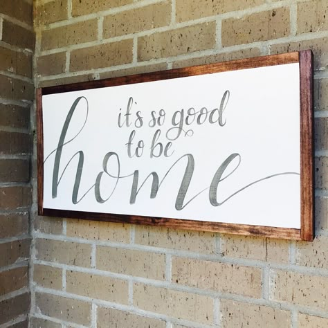 Farmhouse Signs Diy, Wood Sign Ideas, Painted Front Porches, Wooden Signs Diy, Wood Signs For Home, Off White Paints, Signs To Make, Decor Signs, Home Sign