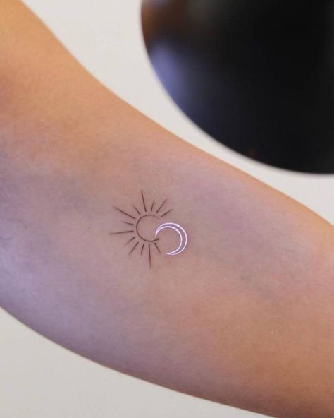 Fine line style sun and moon tattoo located on the Sunrise Tattoo Design, Sun And Lightning Tattoo, Son And Moon Tattoo, Sun And Moon Small Tattoo, Tattoos Moon And Sun, Gold Sun Tattoo, Sun And Moon Together Tattoo, Midnight Sun Tattoo, Sun Tattoo Line