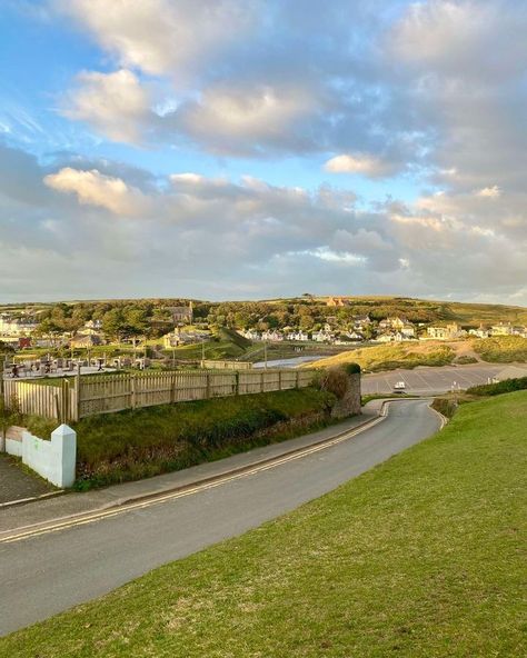 🏡 Join Us for an Open Weekend at Meadowlands Court, Bude - 𝗧𝗵𝗶𝘀 𝗪𝗲𝗲𝗸𝗲𝗻𝗱!!🏡 We are excited to welcome you this weekend at Meadowlands Court in Bude, Cornwall! Come and explore our exquisite development and get a firsthand look at our beautiful Park Bungalows. It's the perfect opportunity to experience the charm and quality of these homes! 📅 Date: This Weekend (21st & 22nd Sept) 📍 Location: Meadowlands Court, Bude, Cornwall, EX23 0NA Whether you're looking for your dream home or just curious... Bude Cornwall, Beautiful Park, Dream Home, Cornwall, Join Us, This Weekend, Bungalow, Your Dream, Dreaming Of You