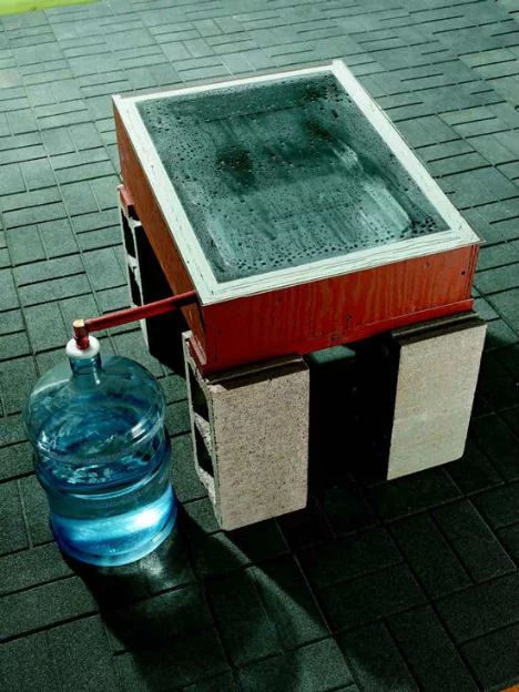 Off Grid DIY Solar Still Purify Water Solar Water Distiller, Off Grid Projects, Moonshine Still Plans, Solar Still, Moonshine Whiskey, Water Distiller, Water Survival, Grid Ideas, Survival Project