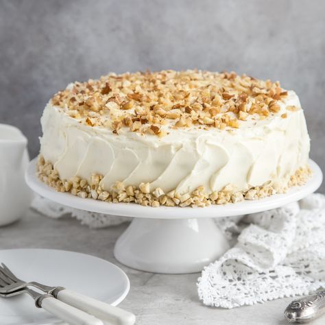 Gâteau au rhum, pommes et noix Carrot Cake Icing, Best Ever Carrot Cake, Torte Recepti, Moist Carrot Cakes, Best Carrot Cake, Leftover Cake, Cake Baking Recipes, Walnut Cake, Cake Sizes