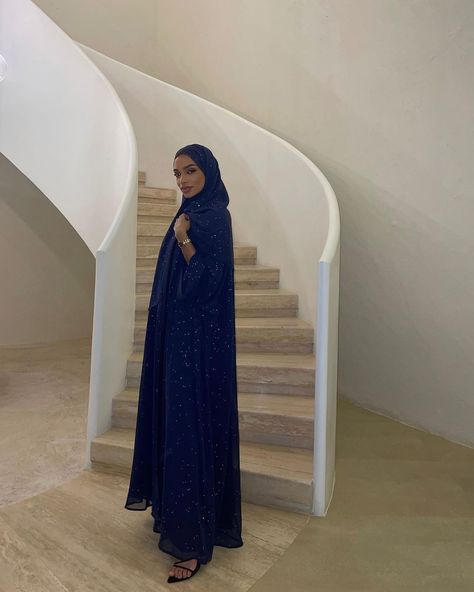 Abaya With Heels, 1309 Studios, Nia Amroun, Abaya Outfits, Khaleeji Aesthetic, Muslim Girl Outfits, Khaleeji Abaya, Eid Abaya, Blue Abaya