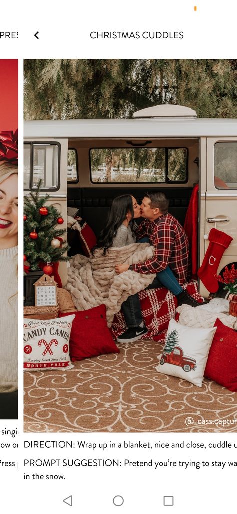 Christmas Mini Truck Sessions, Vintage Camper Christmas Photo Shoot, Volkswagen Bus Christmas Photoshoot, Christmas Mini Sessions Truck, Vw Bus Christmas Mini Session, Vw Bus Holiday Photos, Christmas Mini Shoot, Christmas Family Photoshoot, Red Vans