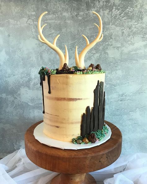 Hunters Cake Ideas, Hunter Cake Ideas, Themed Cakes, Cake Ideas, Cake Decorating, Hunting, To Create, The Outsiders, Instagram Photo