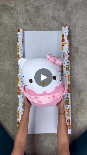 How To Wrap A Squishmallow, How To Wrap, Creative Gift Wrapping, Diy Gift Wrapping, Craft Corner, Craft Lovers, Upcycled Crafts, Craft Videos, Beautiful Packaging