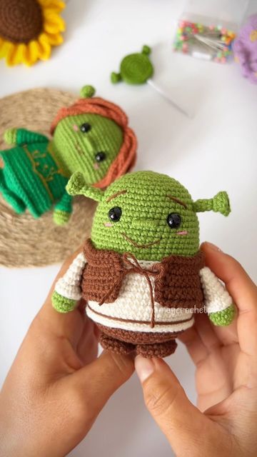 Crochet Shrek Bucket Hat Pattern Free, Shrek Amigurumi, Shrek Beanie Crochet, Shrek Hat Crochet Pattern, Shrek Crochet Pattern, Crochet Shrek Amigurumi, Crochet Keychain, Shrek, Bead Crochet