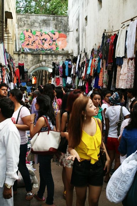 A girl street shopping in the lanes of Sarojini Nagar, Delhi Sarojini Nagar, Delhi Shopping, Delhi City, Delhi Travel, Delhi Girls, Street Shopping, Meri Jaan, I Would Rather, Historical Monuments