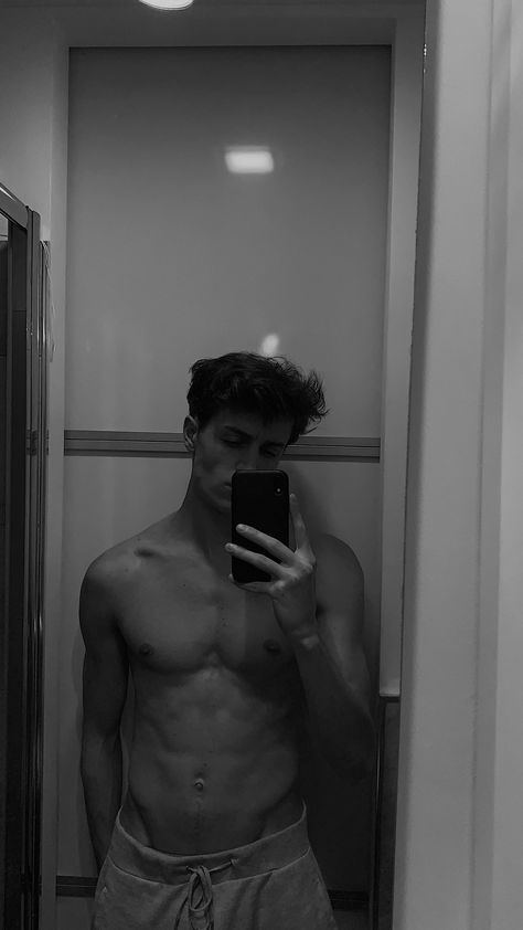 #milan #rain #day #may #selfie #bathroom #backto Guy Clothes Aesthetic, Selfie Bathroom, Bad Boy Aesthetic, Court Of Thorns And Roses, Men Photography, Boyfriend Goals, Tumblr Boys, Photography Poses For Men, Oui Oui