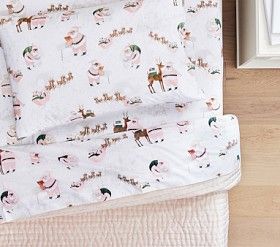 Christmas Bed Sheets, Pink Christmas Bedroom, Kids Bed Sheets, Holiday Bed, Christmas Sheets, Kids Sheets, Pink Sheets, Pink Christmas Decorations, Christmas Bedding