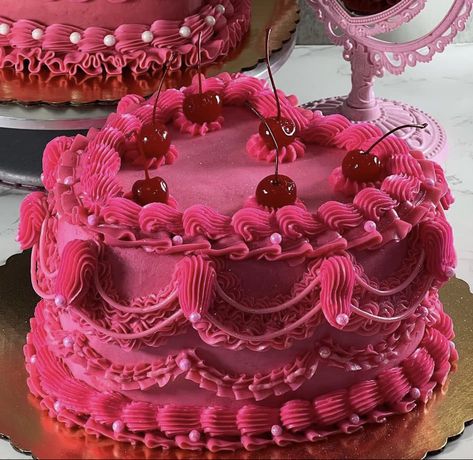 Hot Pink Cake Aesthetic, Hot Pink Vintage Cake, Hot Pink Heart Cake, Bratz Birthday Cake, Magenta Cake, Pink Vintage Cake, Hot Pink Cake, Coquette Lovecore, Hot Pink Cakes