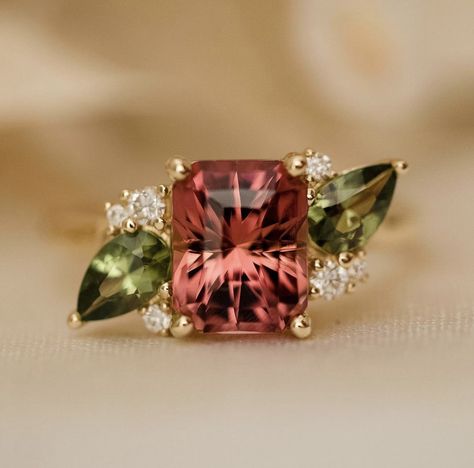 Precious Jewels, Custom Ring, Colorful Jewelry, Jewelry Lookbook, Fancy Jewelry, Tourmaline Ring, Pretty Rings, Dream Jewelry, Pretty Jewellery