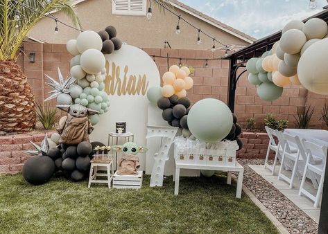 Grogu Party Decorations, Grogu First Birthday, Grogu Party Ideas, The Child Is One Baby Yoda Birthday, Star Wars Balloon Garland, Baby Yoda Birthday Party Decorations, Grogu Birthday Party, One With The Force First Birthday, Baby Yoda Baby Shower Ideas