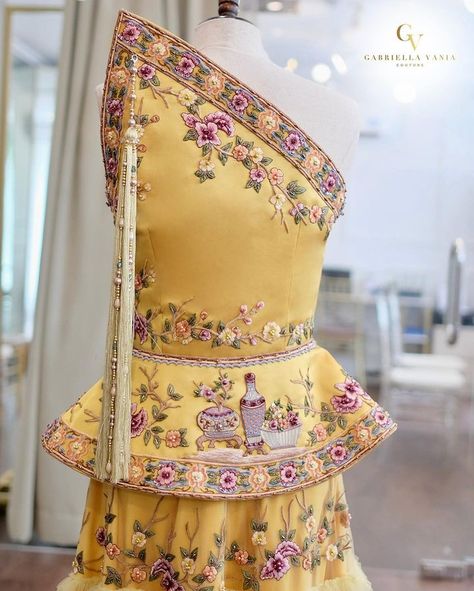 GV by Gabriella Praditha (@gv_gabriellavania) • Instagram photos and videos Cheongsam Gown, Sister Of The Bride, Yellow Canary, Canary Birds, My Yellow, Tulle Embroidery, Dress Colour, Chinese Vase, Yellow Colour