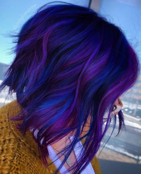 Short Blue Hair, Short Hair Highlights, Short Dark Hair, Chic Short Hair, Hair Highlights And Lowlights, Brunette Hair With Highlights, Short Brown Hair, Blue Highlights, Hair Color Purple