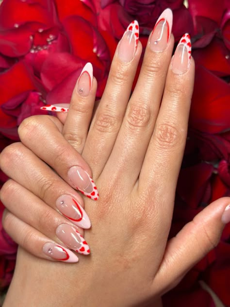 French Valentines Day Nails, Valentines Heart Nails, Unique Valentines Nails, Almond Acrylic Nails Designs, Coffin Nail Designs, Latest Nail Designs, Nails Today, Nails Tumblr, Acrylic Nails Coffin Pink