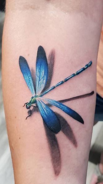 Dragonfly 3d Tattoo, Let Them Dragonfly Tattoo, Colored Dragonfly Tattoo For Women, Realistic Dragonfly Tattoo Design, Side Profile Dragonfly Tattoo, Beautiful Dragonfly Tattoo, Dragonfly Angel Tattoo, Dragonfly Tatoos Ideas, Orange Dragonfly Tattoo