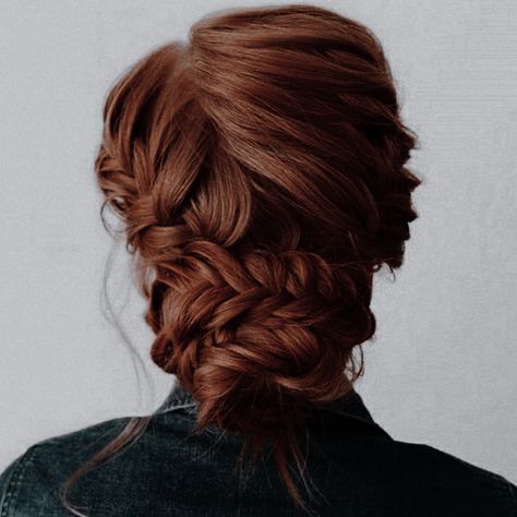 Bridesmaid Bun, Peinados Recogidos, Halo Hair, Leia Organa, Crown Braid, Romanoff, Natasha Romanoff, Princess Leia, Character Aesthetic