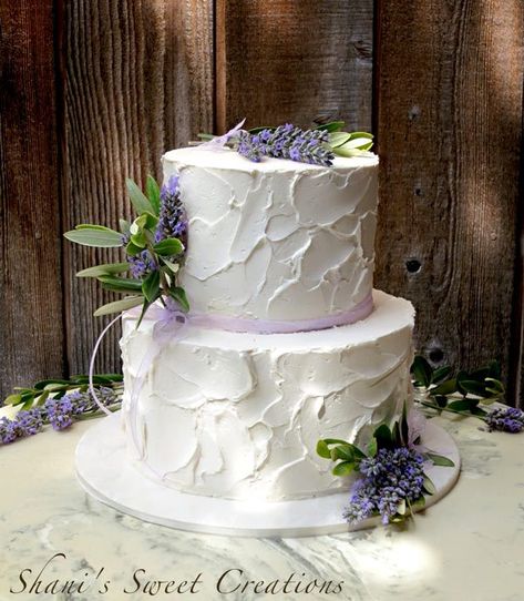 Safely Decorating Cakes with Fresh Flowers - Shani's Sweet Art Wedding Cakes Lavender, Cakes Lavender, Lavender Wedding Cake, Lavender Cake, Wedding Cake Fresh Flowers, Fresh Flower Cake, Buttercream Wedding Cake, Decorating Cakes, Wedding Cake Table