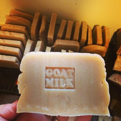 Soap Boutique, Goat Milk Soap Recipe, Milk Soap Recipe, Fats And Oils, Goat Milk Recipes, Săpunuri Handmade, Soap Craft, Soap Recipe, Making Soap