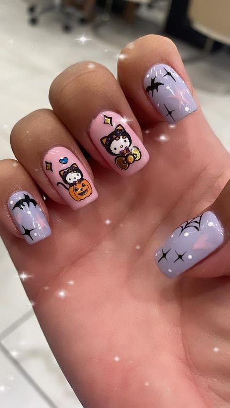 Sanrio Nails, Halloween Kitty, Kitty Nails, Hello Kitty Nails, Hello Kitty Halloween, Hello Kitty Party, Nails Halloween, Cat Nails, Halloween Nail Designs