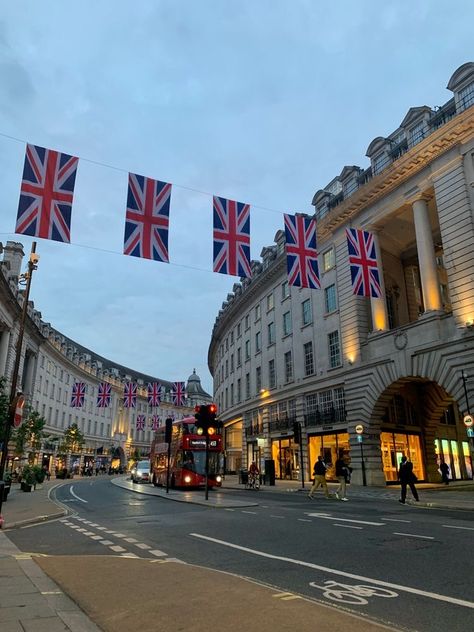 England Aesthetic, London Vibes, London Dreams, London Baby, London Aesthetic, London Summer, Vie Motivation, London Town, Dream City