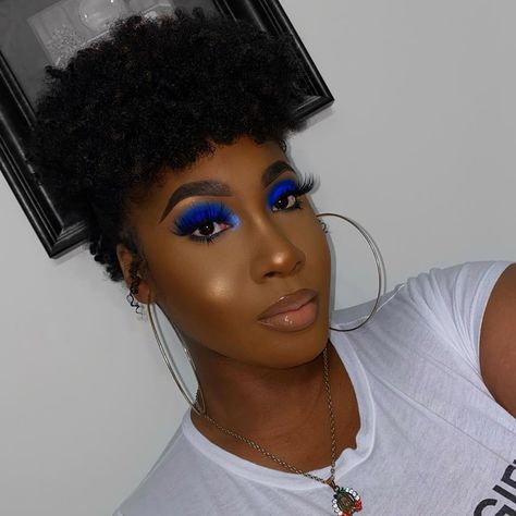 Royal Blue Makeup Looks Black Women, Black Natural Makeup, Dark Skin Eyeshadow, Black Cinderella, Prom 2k23, Client Makeup, Melanin Makeup, Blue Eyeshadow Looks, Blue Smokey Eye