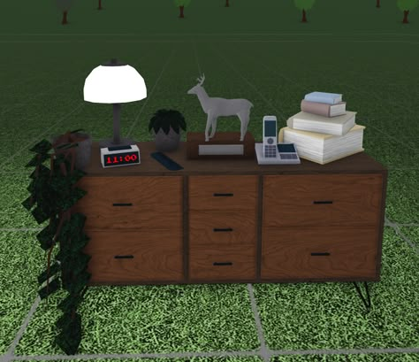 Cluttered Bloxburg House, Tiny Fall Bloxburg House, Grunge House Bloxburg, Cluttered Bedroom Aesthetic Bloxburg, Small Autumn House Bloxburg, Boy Teenager Bedroom Ideas, Home Building Kits, House Layout Design, Bloxburg Building