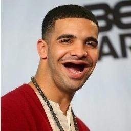 Lol this is hilarious drake with no teeth! Drake Meme, Funny Celebrities, Teeth Humor, Celebrity Memes, Can't Stop Laughing, Nicole Kidman, Laughter Is The Best Medicine, Laughing So Hard, Angelina Jolie