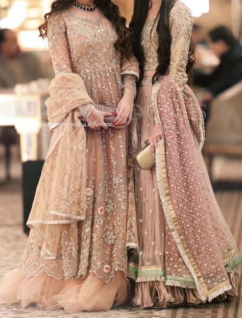 Groom Sister Dress Pakistani Wedding Ideas, Pakistani Barat Dresses For Sisters, Groom Sister Dress Pakistani, Bride Sister Dress Pakistani, Pakistani Wedding Wear For Sister, Walima Dresses Pakistani For Sisters, Barat Dresses Pakistani For Sisters, Pakistan Vibes, Barat Dresses