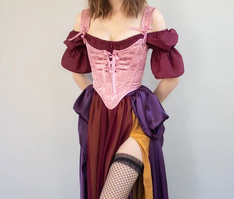 Sarah Sanderson Costume Blouse Hocus Pocus Sanderson | Etsy Halloween Costumes With Corsets, French Meadows, Sanderson Sisters Costumes, Sarah Sanderson Costume, Disney Doors, Hermanas Sanderson, Hocus Pocus Costume, Fair Costume, Hocus Pocus Sanderson Sisters