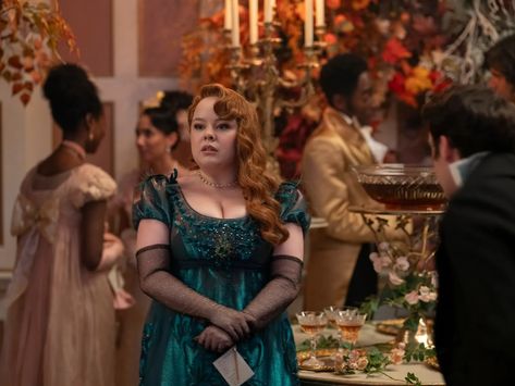 Bridgerton Costumes, Bridgerton S3, Bridgerton Season 3, Penelope Featherington, Nicola Coughlan, Shadow Photos, Love Scenes, Hair And Makeup Artist, High Society