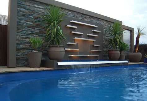 Creative Ideas How To Make Perfect Landscape Before The Autumn Contemporary Water Feature, Stone Water Features, Outdoor Wall Fountains, Modern Water Feature, Moderne Pools, Kolam Koi, Water Feature Wall, Outdoor Water Features, Pool Water Features