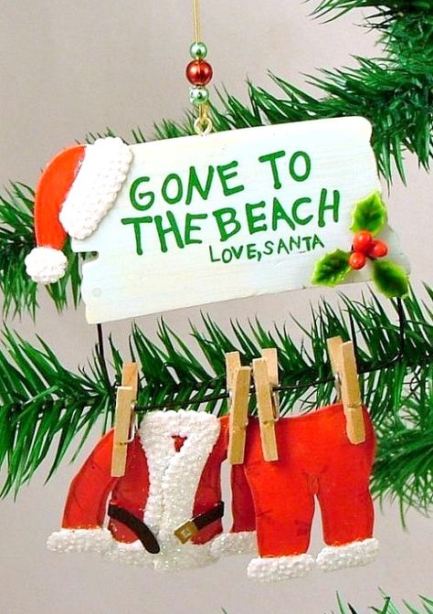 Beach Christmas Decorations & Ideas Inspired by Sea, Sand & Shells ... Gone To The Beach, Beach Christmas Decorations, Santa Klaus, Beach Christmas Ornaments, Aussie Christmas, Florida Christmas, Hawaiian Christmas, Beachy Christmas, Nautical Christmas