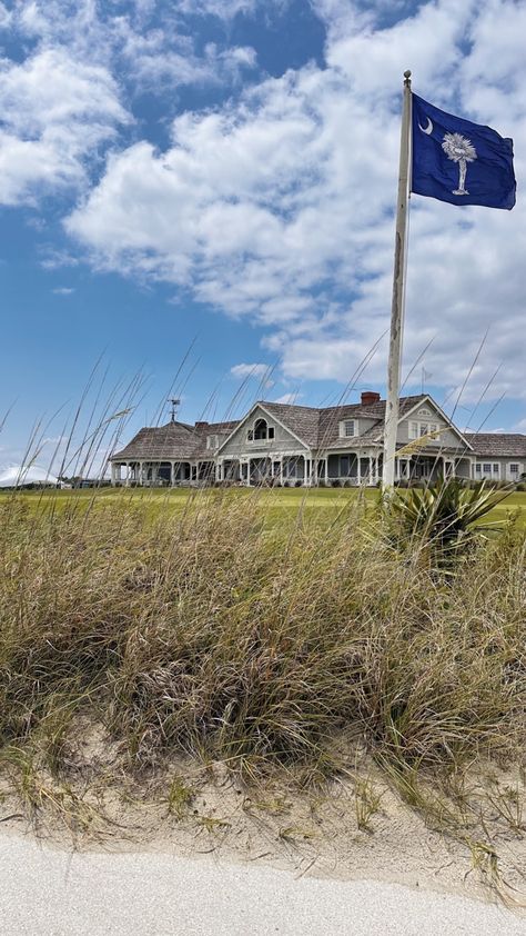 Charleston South Carolina Aesthetic, South Carolina Aesthetic, Charleston Aesthetic, Fripp Island Sc, Isle Of Palms South Carolina, Pawleys Island South Carolina, South Carolina Beach, Kiawah Island South Carolina, Country Girl Aesthetic