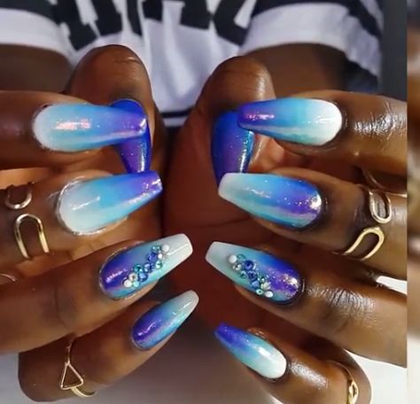 Blue Purple White Nails, Purple White Nails, White And Purple Nails, Gold White Nails, White Gradient, Purple Acrylic Nails, Purple Acrylic, Glow Nails, Purple Design