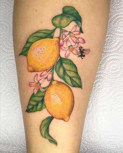 Lemon Tattoo, Italy Tattoo, Honey Bee Tattoo, Fruit Tattoo, Neo Trad Tattoo, Abstract Tattoo Designs, Tattoo Filler, Fan Tattoo, Bee Tattoo